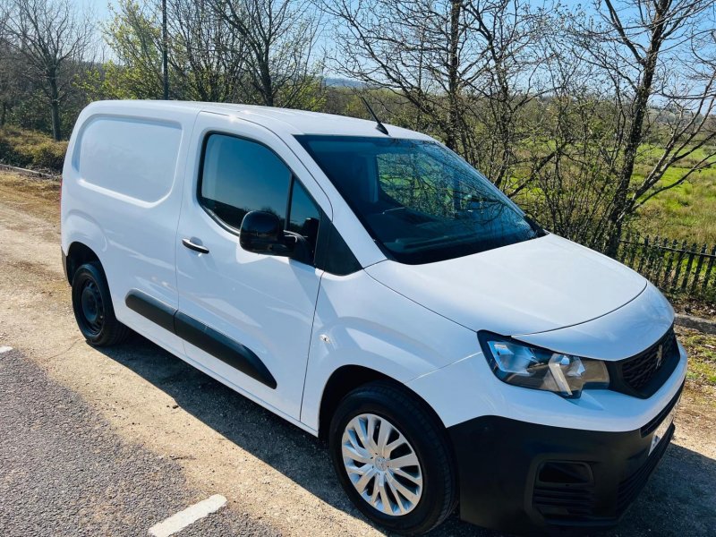 PEUGEOT PARTNER